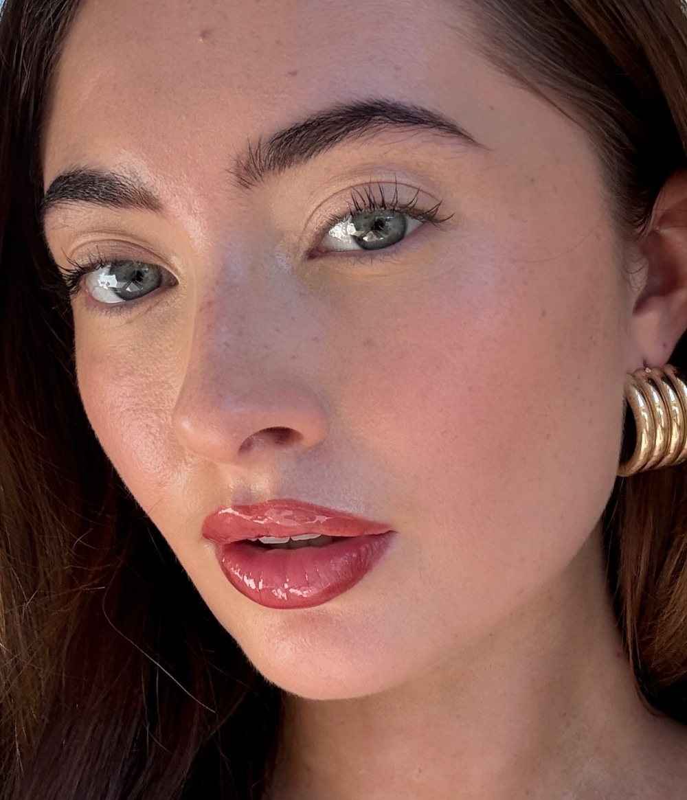 FRONT ROW CONCEALER 2C