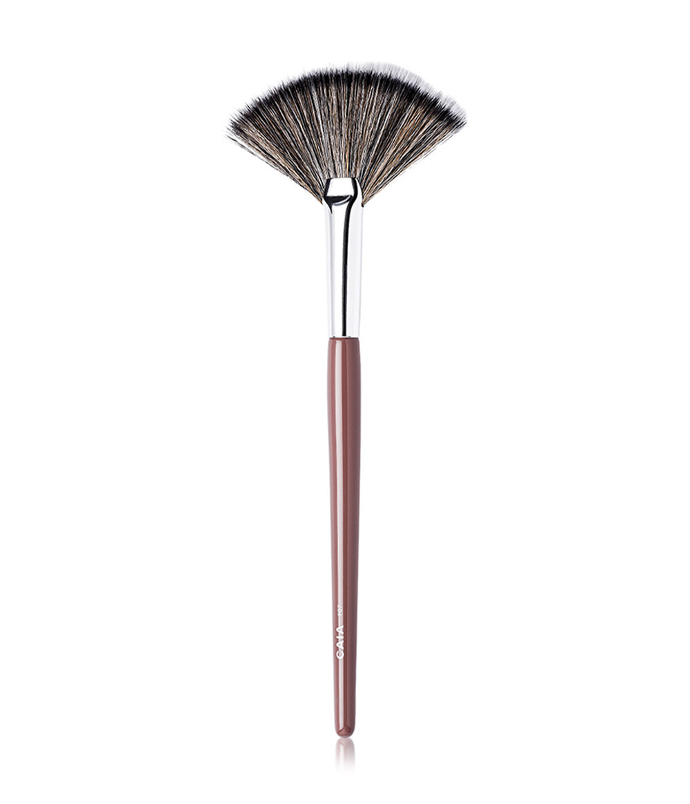 HIGHLIGHTER FAN BRUSH F07 in de groep KWASTEN & TOOLS / KWASTEN / Make-Up Kwasten bij CAIA Cosmetics (CAI144)