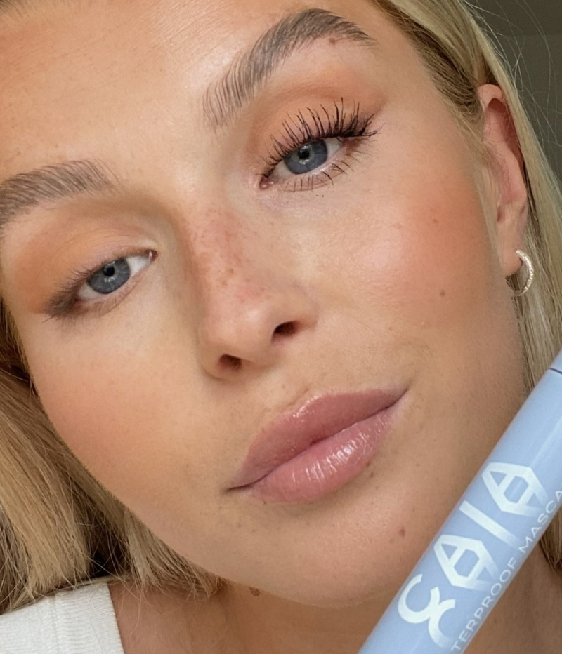 WATERPROOF MASCARA