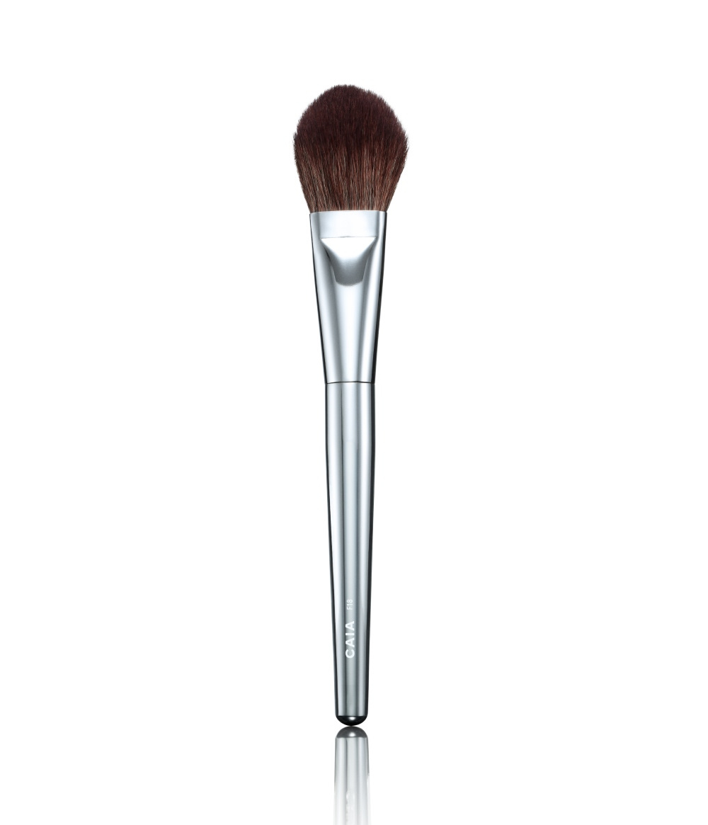 LOOSE BRONZER BRUSH F18 in de groep MAKE-UP / GEZICHT / Bronzer & Contour bij CAIA Cosmetics (CAI528)